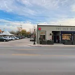 Beautiful Bishop Arts 2 Bedroom