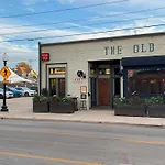 Beautiful Bishop Arts 2 Bedroom