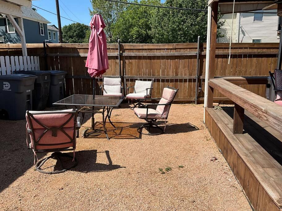 Beautiful Bishop Arts 2 Bedroom * Dallas