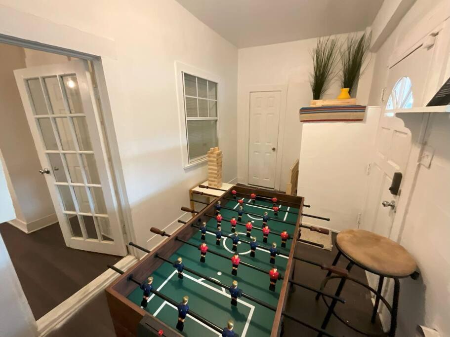 Beautiful Bishop Arts 2 Bedroom