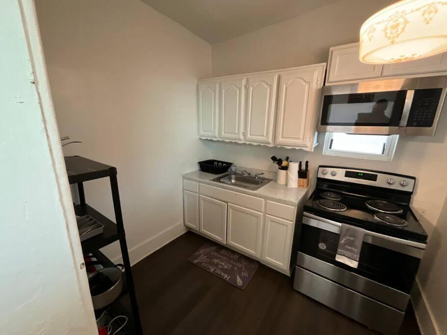 Beautiful Bishop Arts 2 Bedroom