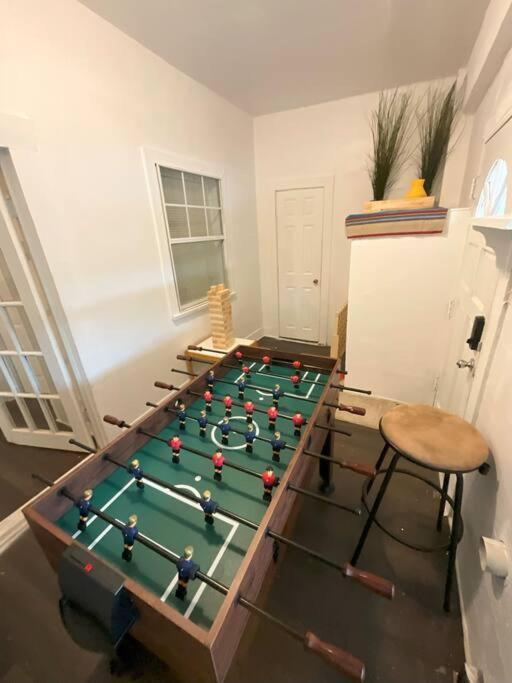 Beautiful Bishop Arts 2 Bedroom * Dallas