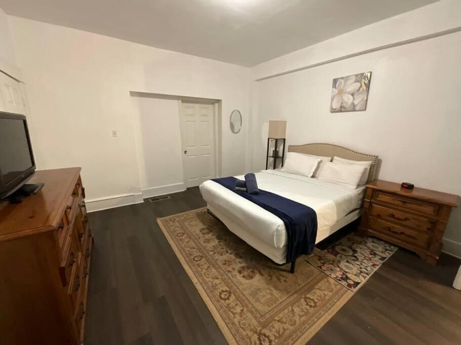 Beautiful Bishop Arts 2 Bedroom *
